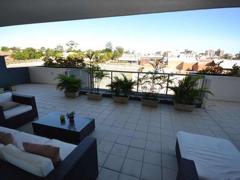213/803 Stanley Street, Woolloongabba QLD 4102