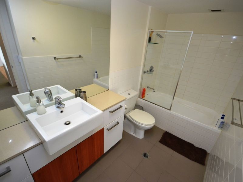 213/803 Stanley Street, Woolloongabba QLD 4102