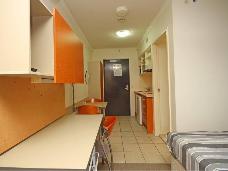 902/9 Castlebar Street, Kangaroo Point QLD 4169