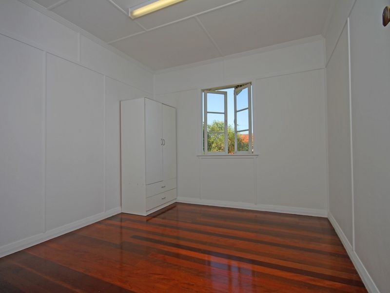 23 Diamond Street, Holland Park QLD 4121