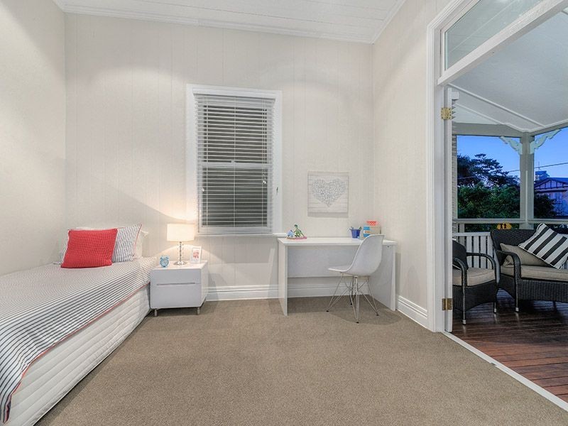 99 Baines St, Kangaroo Point QLD 4169