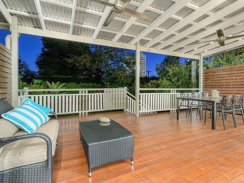 99 Baines St, Kangaroo Point QLD 4169