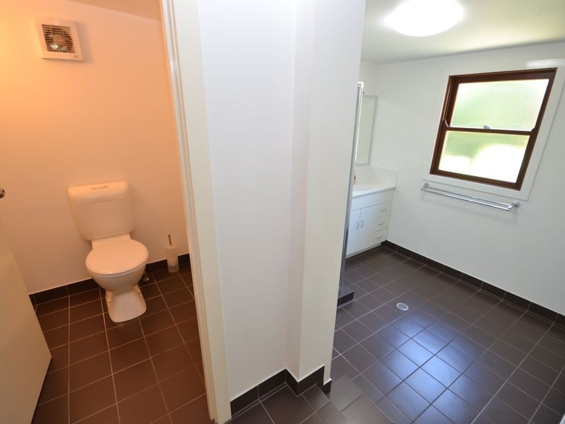 4 Guy St, Woolloongabba QLD 4102