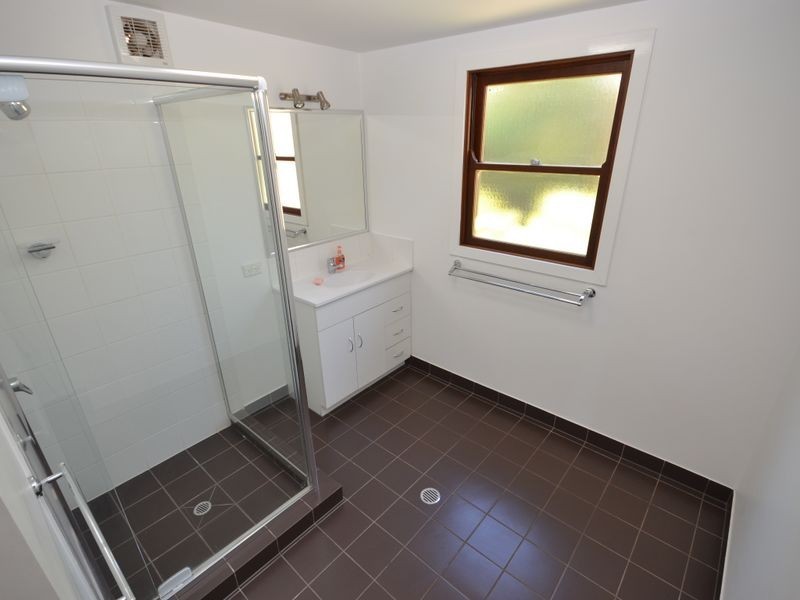 4 Guy St, Woolloongabba QLD 4102