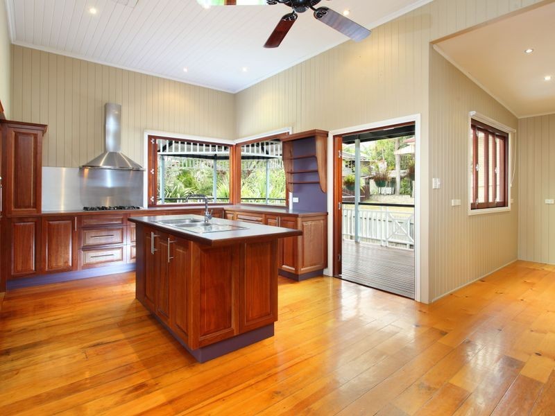 11 Latrobe Street, East Brisbane QLD 4169