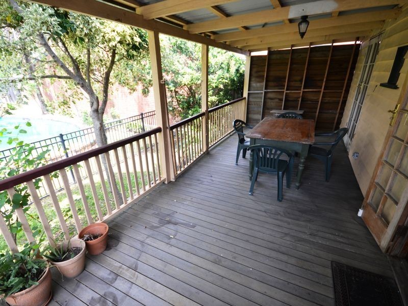 49 Baines St, Kangaroo Point QLD 4169