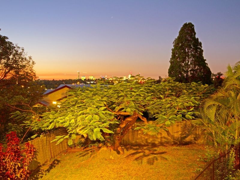 57 Clive Street, Annerley QLD 4103