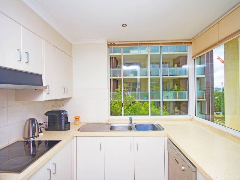 13/57 Lambert Street, Kangaroo Point QLD 4169
