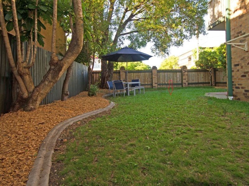 1/126 Wellington Rd, Kangaroo Point QLD 4169