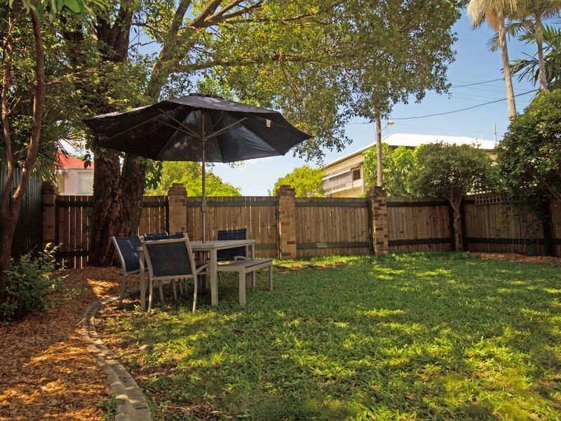 1/126 Wellington Rd, Kangaroo Point QLD 4169