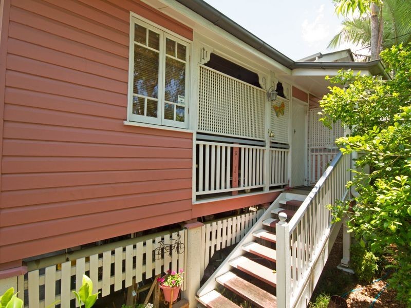 187 Cornwall St, Greenslopes QLD 4120