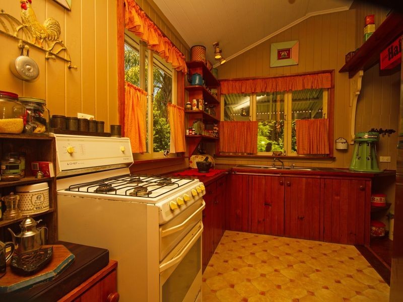 187 Cornwall St, Greenslopes QLD 4120