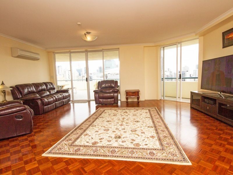 42/57 Lambert St, Kangaroo Point QLD 4169