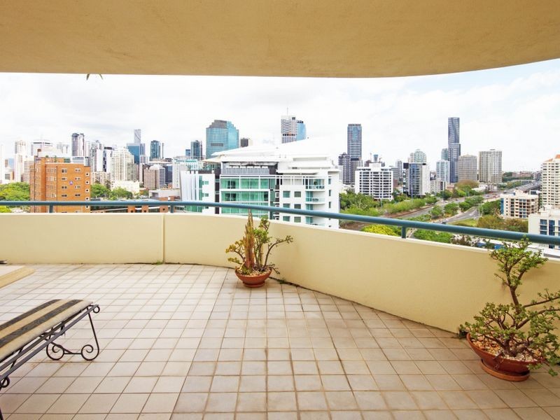 42/57 Lambert St, Kangaroo Point QLD 4169