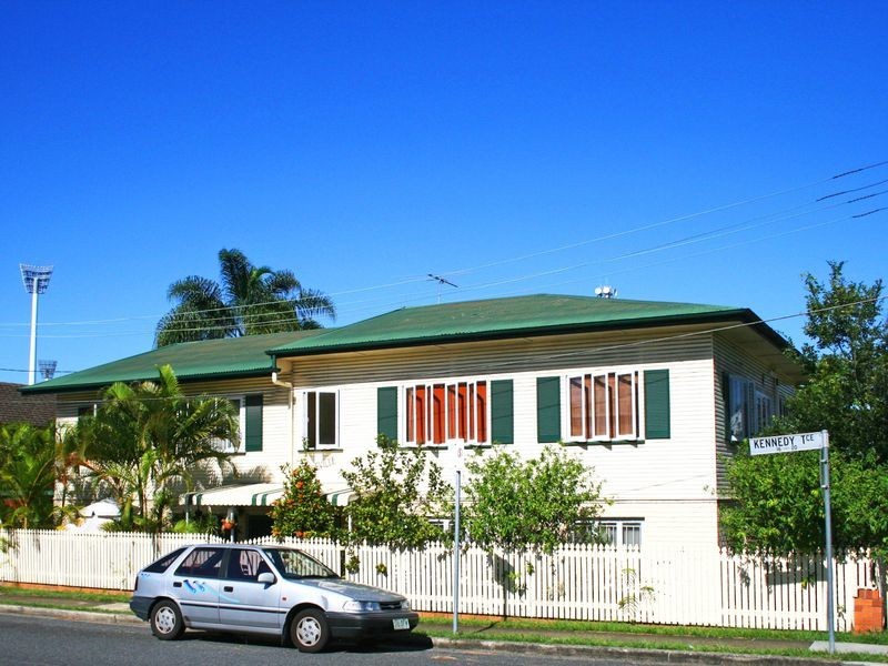 1/7 Mowbray Tce, East Brisbane QLD 4169