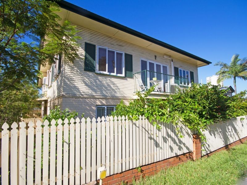 1/7 Mowbray Tce, East Brisbane QLD 4169