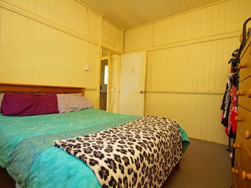 16 Ellis Street, Greenslopes QLD 4120