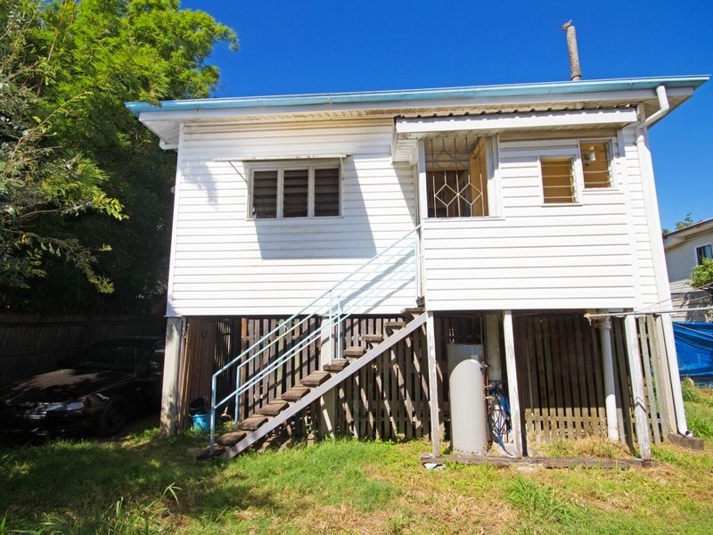 16 Ellis Street, Greenslopes QLD 4120