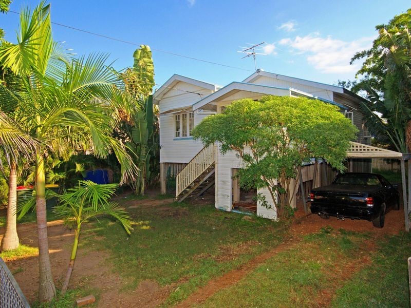 16 Ellis Street, Greenslopes QLD 4120