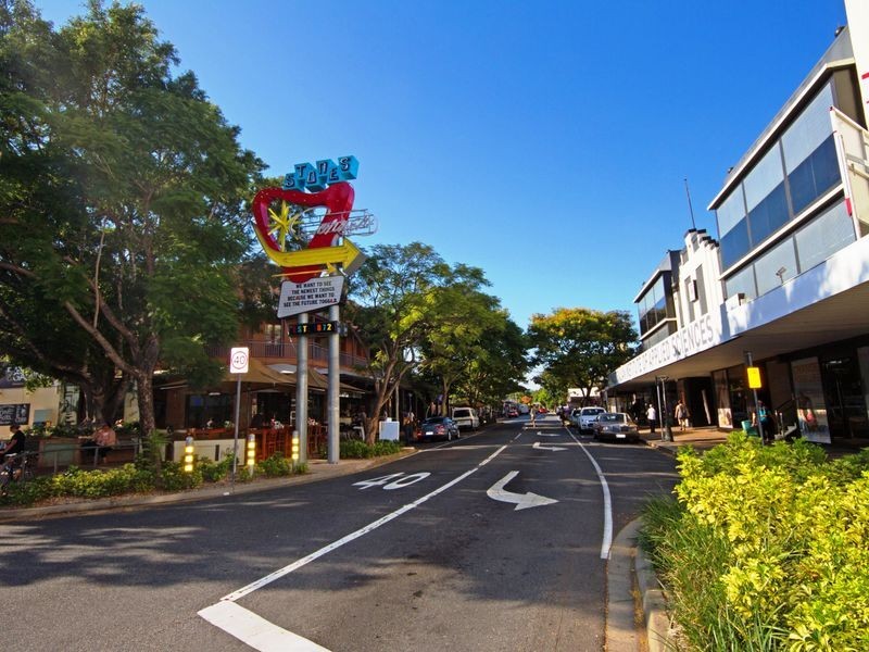 16 Ellis Street, Greenslopes QLD 4120