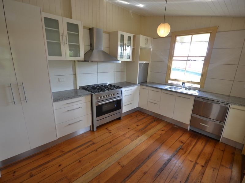 16 Miskin Street, Toowong QLD 4066