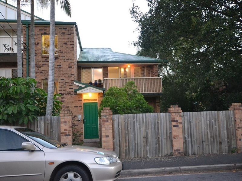 2/126 Wellington Road, Kangaroo Point QLD 4169