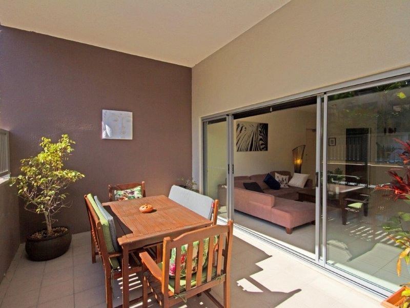 1/215 Wellington Road, Kangaroo Point QLD 4169
