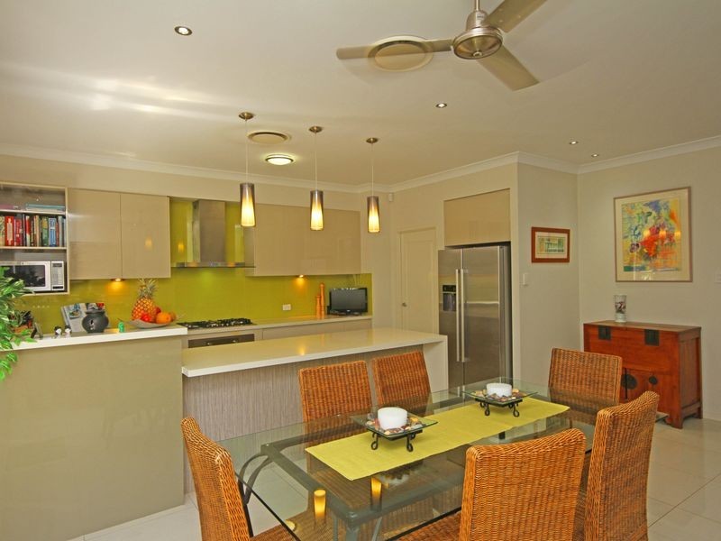 19 Lockhart Street, Woolloongabba QLD 4102