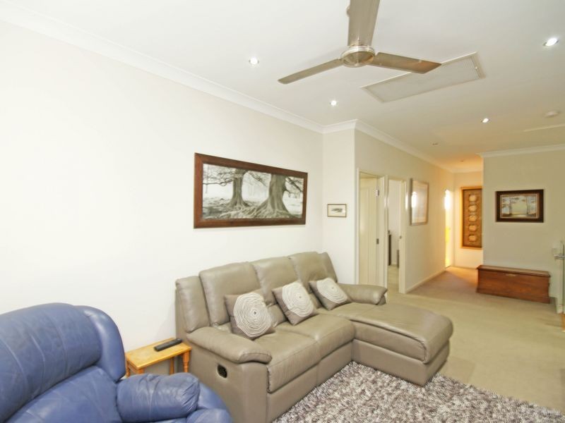 19 Lockhart Street, Woolloongabba QLD 4102