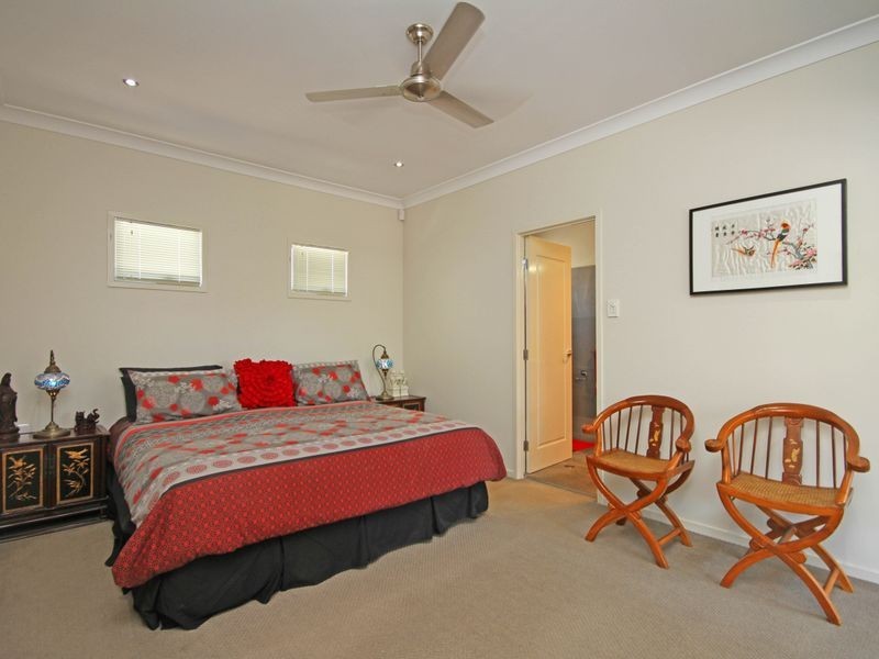 19 Lockhart Street, Woolloongabba QLD 4102