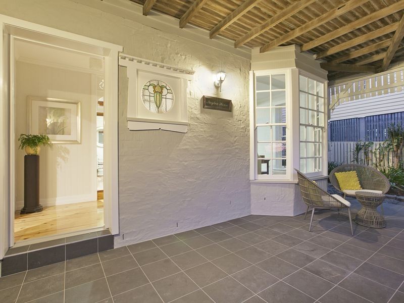 28 Parooba Avenue, Camp Hill QLD 4152