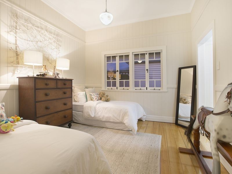 28 Parooba Avenue, Camp Hill QLD 4152