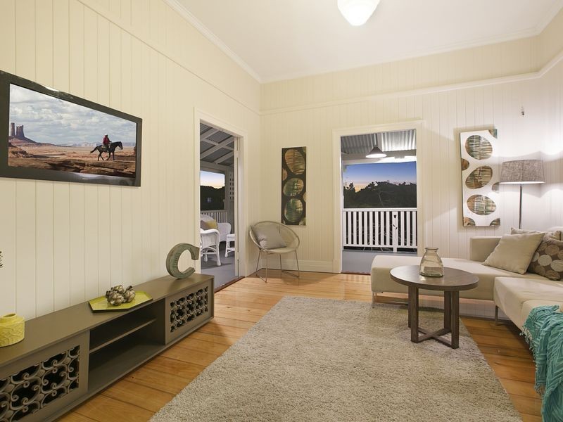 28 Parooba Avenue, Camp Hill QLD 4152