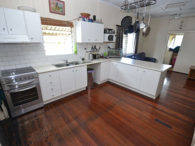 123 Junction Road, Morningside QLD 4170