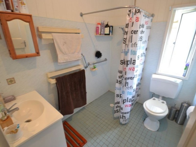 123 Junction Road, Morningside QLD 4170