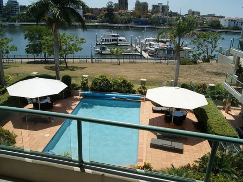 26/10 Goodwin Street, Kangaroo Point QLD 4169