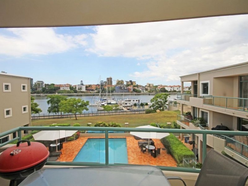 26/10 Goodwin Street, Kangaroo Point QLD 4169