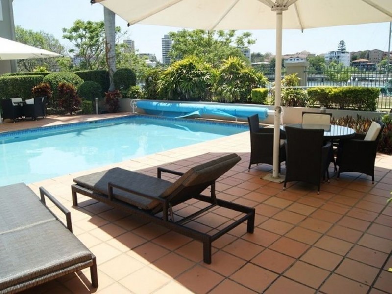26/10 Goodwin Street, Kangaroo Point QLD 4169