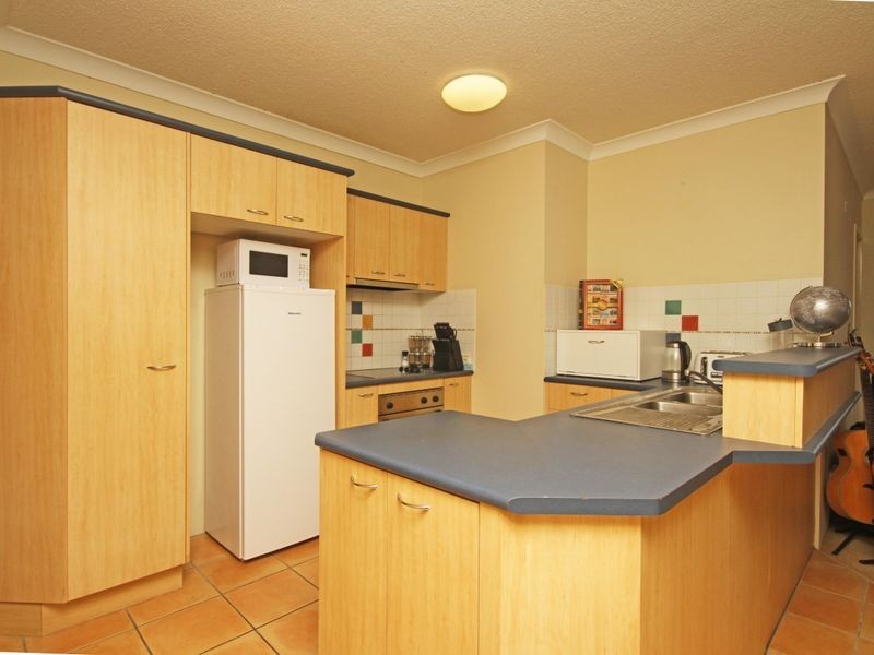 2/29 Bell Street, Kangaroo Point QLD 4169