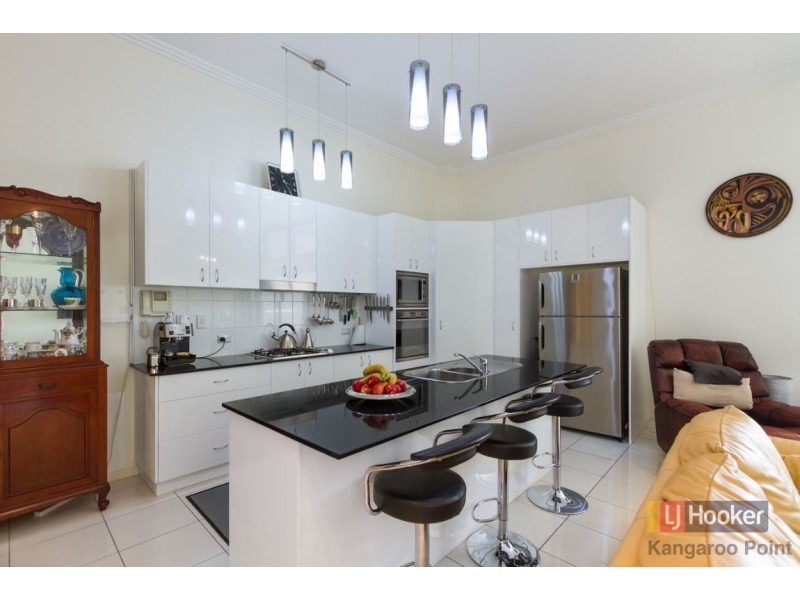 18/6 Edmondstone Street, South Brisbane QLD 4101