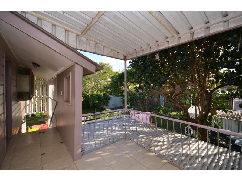 22 Latrobe Street, East Brisbane QLD 4169