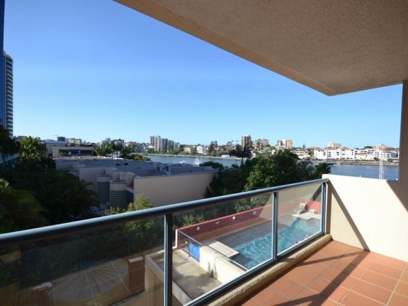 201/44 Ferry Street, Kangaroo Point QLD 4169