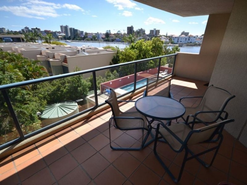 201/44 Ferry Street, Kangaroo Point QLD 4169