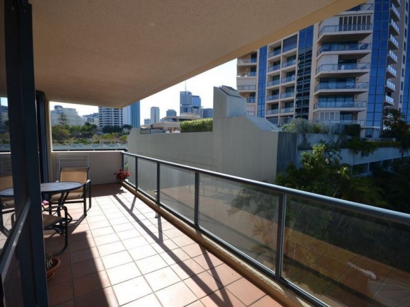 201/44 Ferry Street, Kangaroo Point QLD 4169
