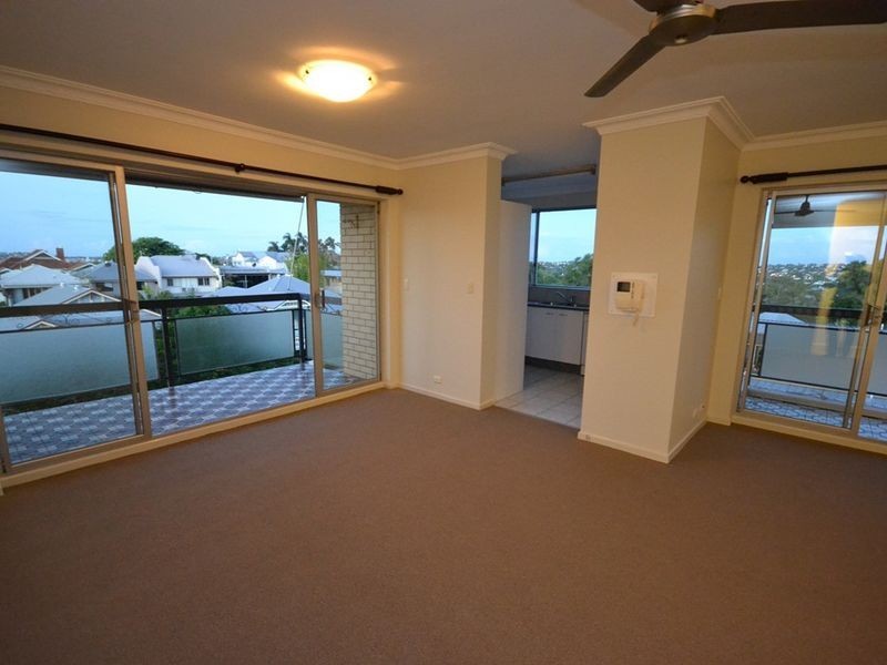 10/1 Lomond Terrace, East Brisbane QLD 4169