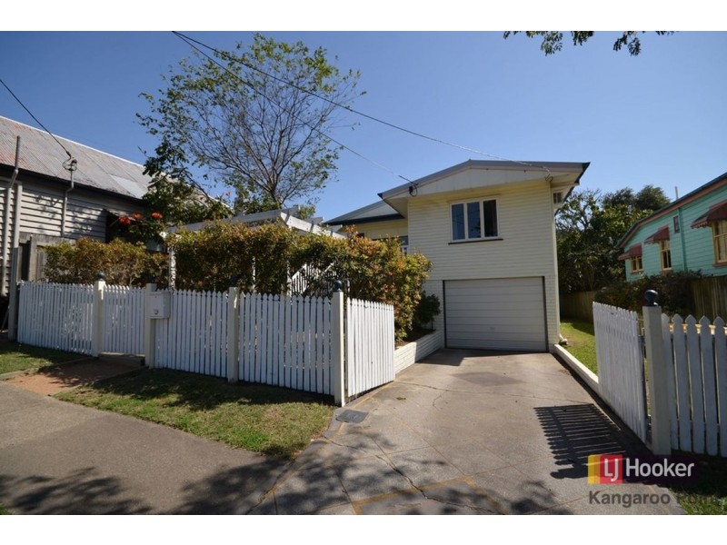 114 Bennetts Road, Norman Park QLD 4170