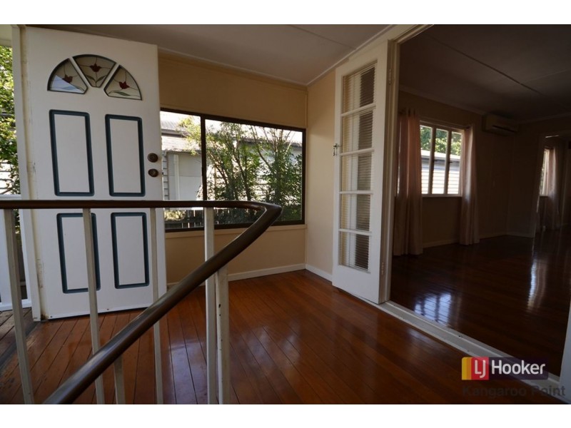 114 Bennetts Road, Norman Park QLD 4170