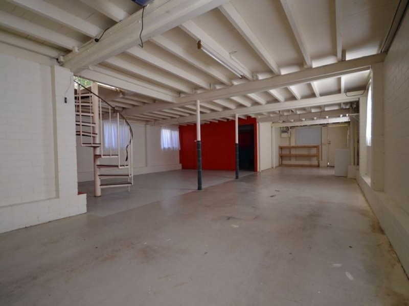 114 Bennetts Road, Norman Park QLD 4170