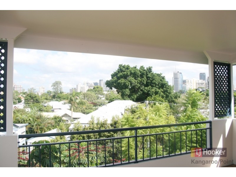 21/239 Shafston Avenue, Kangaroo Point QLD 4169