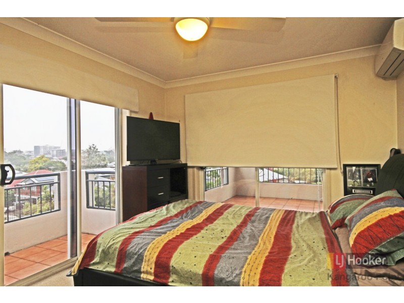 21/239 Shafston Avenue, Kangaroo Point QLD 4169